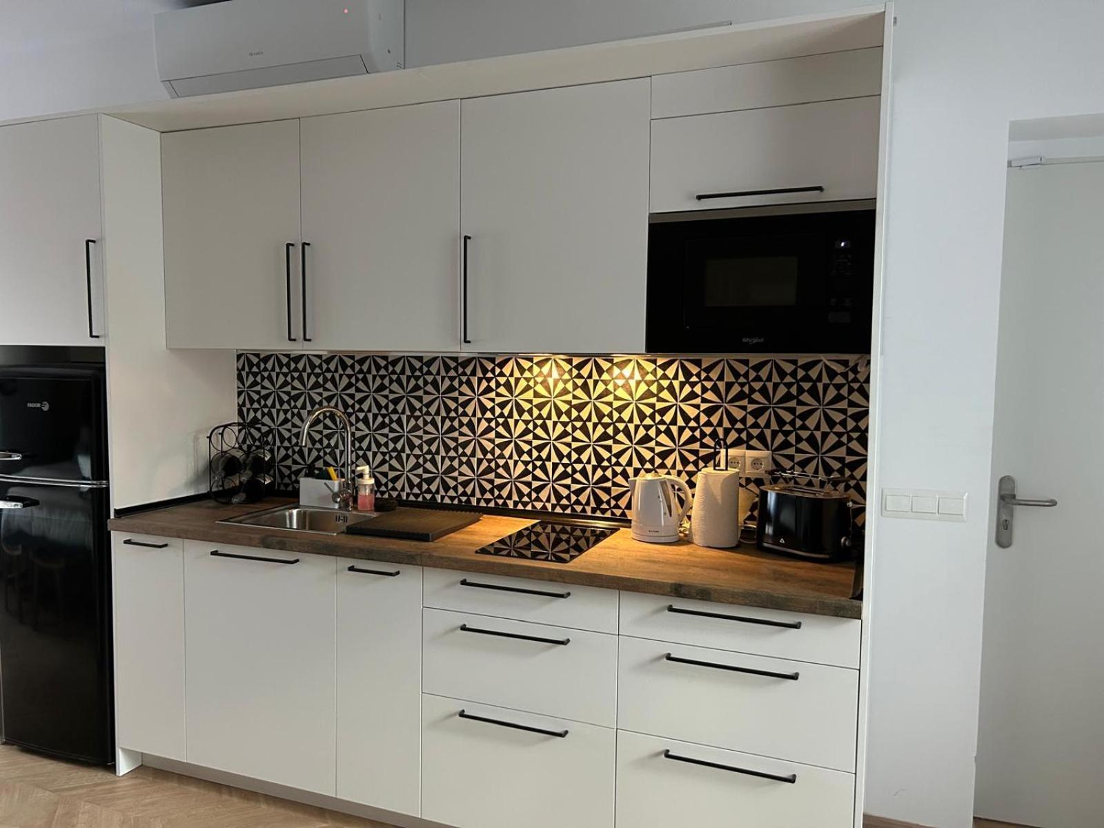 Center Apartment Fully Eqquiped Opcional Breakfast Севилья Экстерьер фото