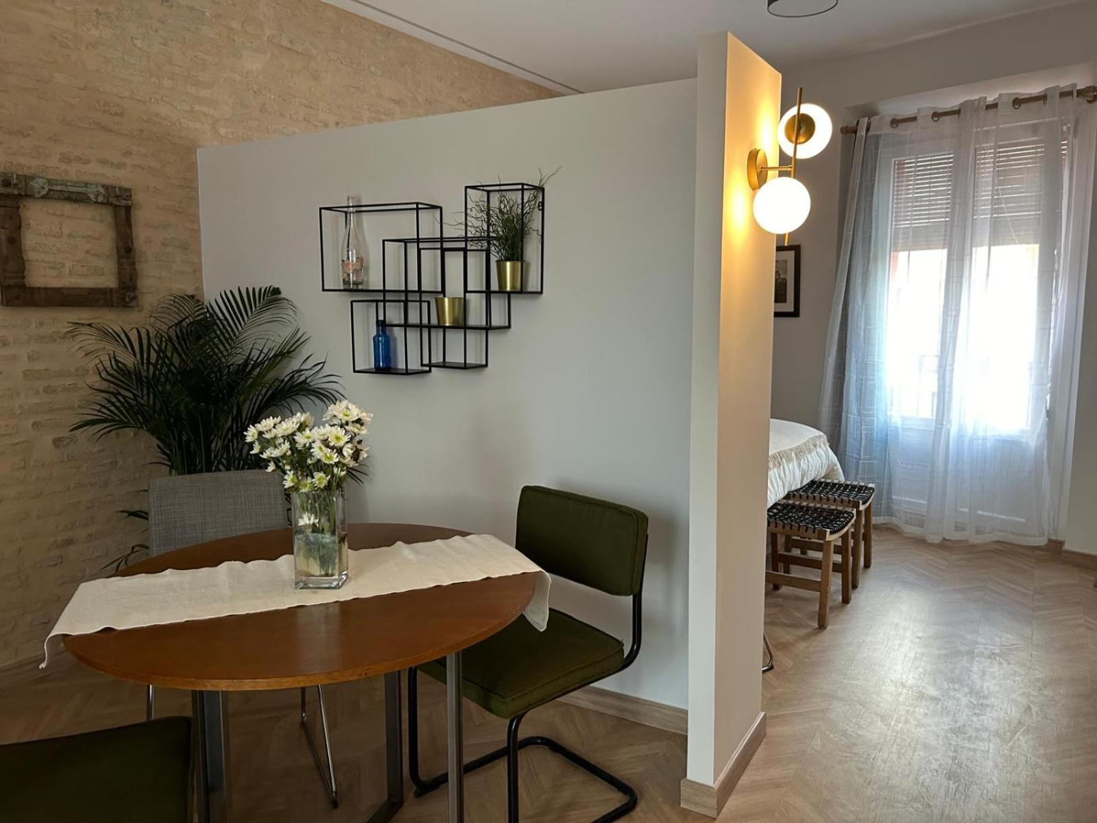 Center Apartment Fully Eqquiped Opcional Breakfast Севилья Экстерьер фото